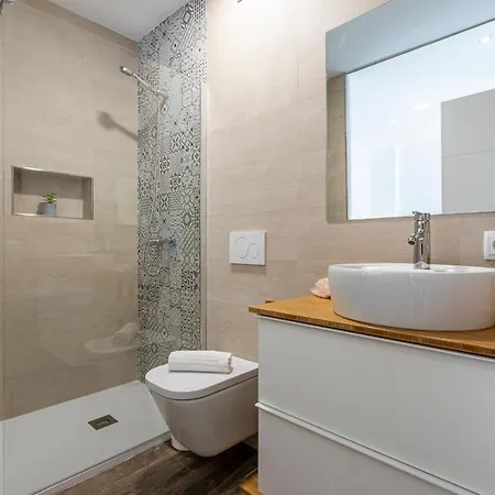 Tamarells A By Homevillas360 Ferienhaus